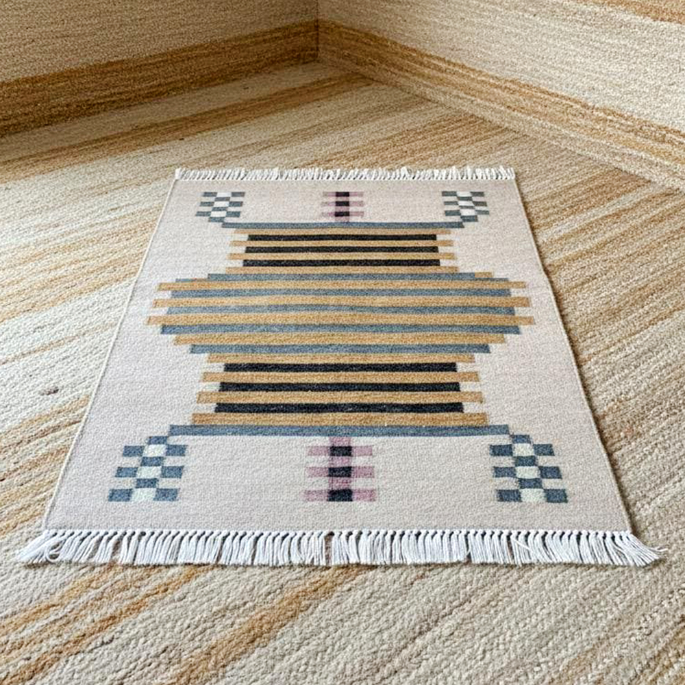 Handcrafted Wool Multicolor Vintage Dhurrie For Living